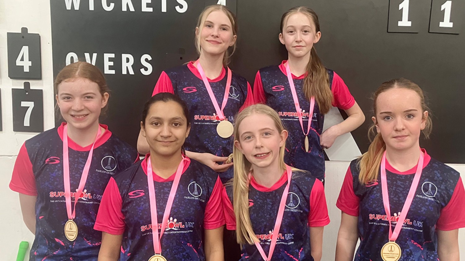 U13 Girls Win the indoor league with unbeaten record.