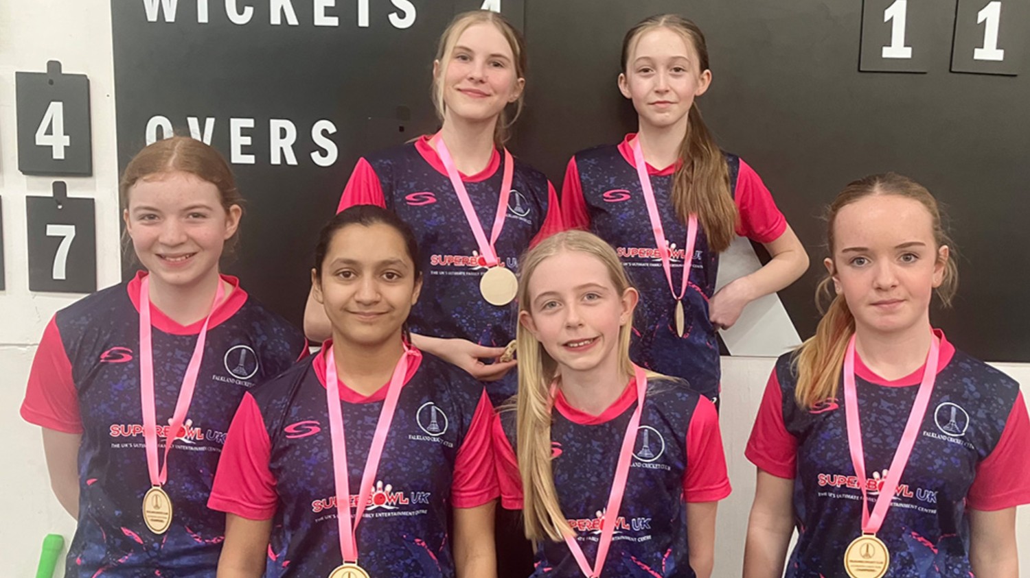 U13 Girls Win the indoor league with unbeaten record.