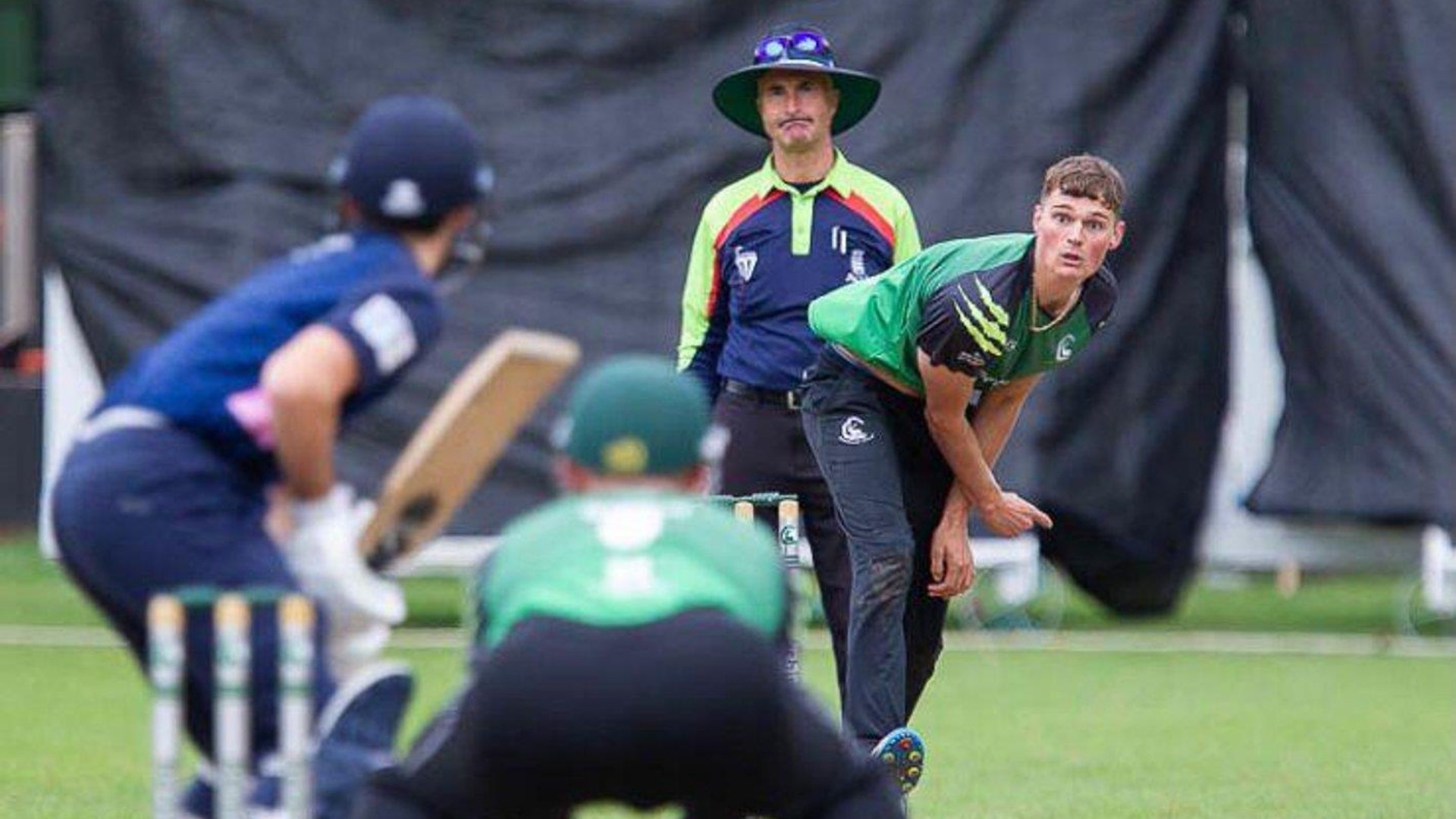 Max Uttley Signs for HWCC 1XI